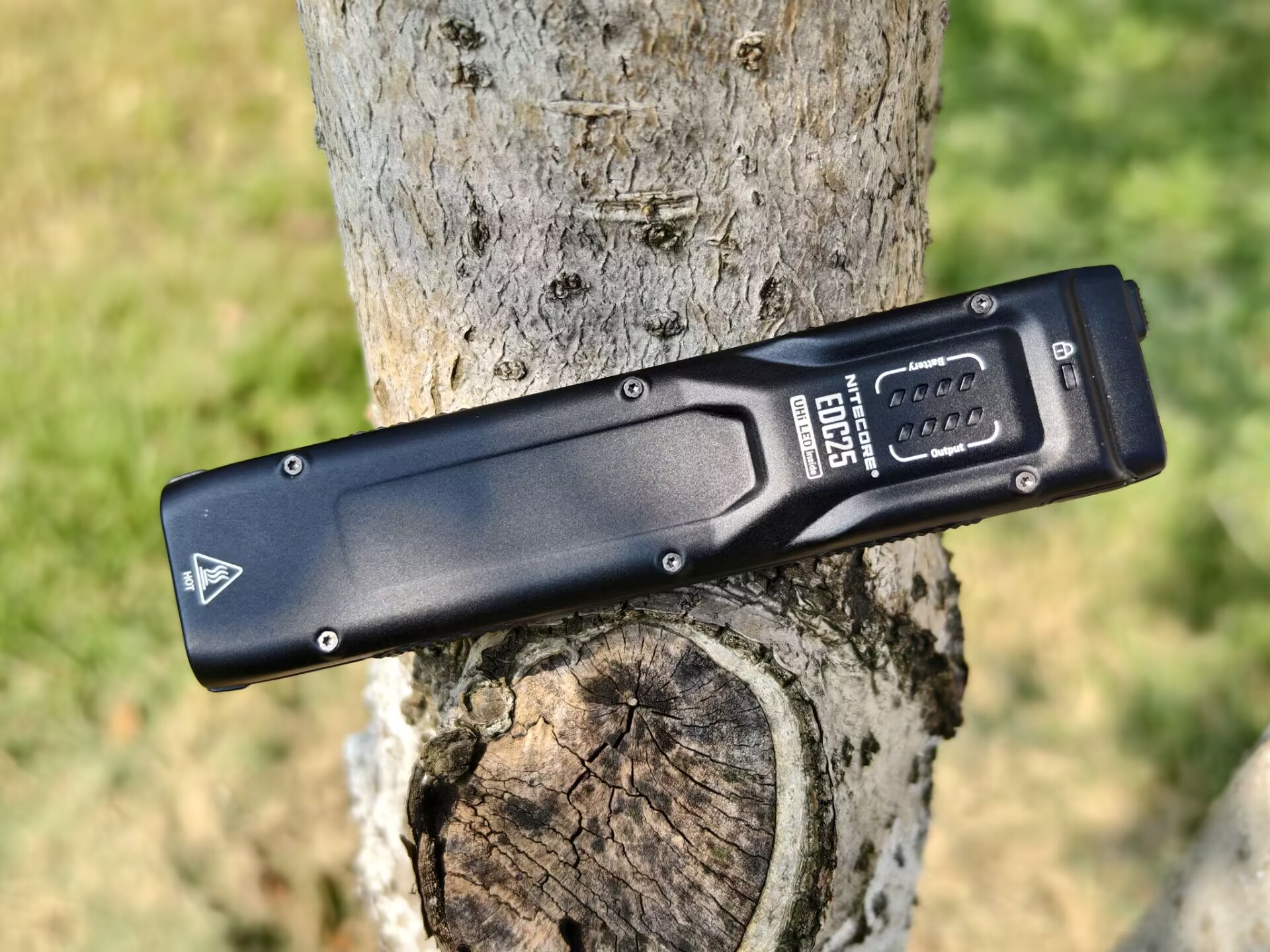 手握光明，何惧黑暗，今年的夏夜奈科特尔EDC25陪我度过。